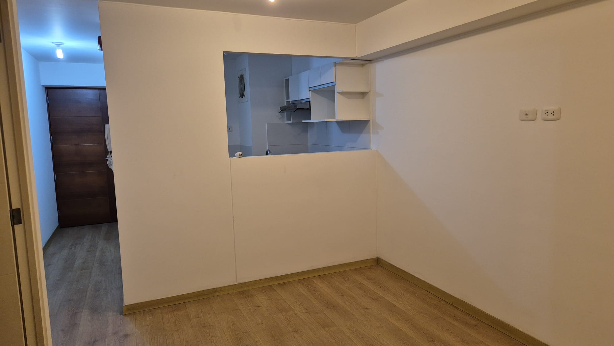 Alquilo_Santa Beatriz_Lincedepartam_58m2_2habitaciones_2baños_Arenales 1241